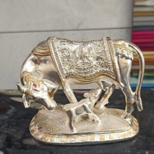 VYOM CURATIONS Precious Items COW- BR- 064 7 In x 8 In x 4 In Brass