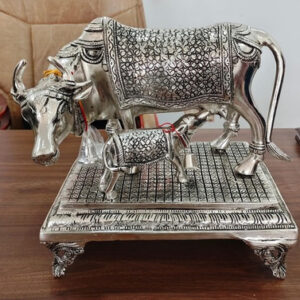 VYOM CURATIONS Precious Items COW- BR- 067 7 In x 9 In x 4 In Brass