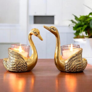 VYOM CURATIONS Precious Items PCK- BR- 083 3 In x 4 In x 5 In Brass